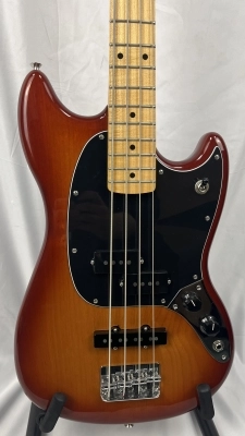 FENDER PLAYER SERIES MUSTANG BASS