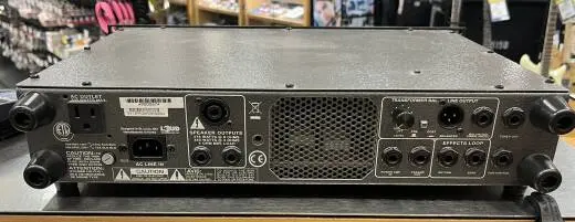 Ampeg - SVT-3PRO BASS HEAD 2