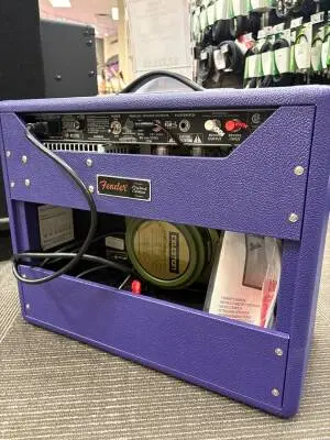 Fender '65 Princeton Reverb Plum 2