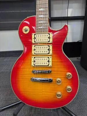 1999 Epiphone LP Ace Frehley Cherry Sunburst 2