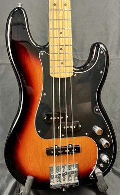 FENDER - Deluxe Active Precision Bass Special 2
