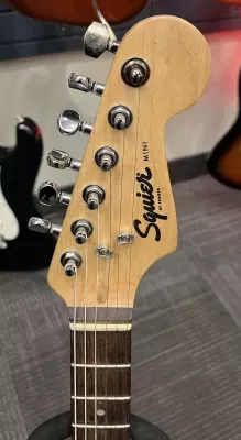 SQUIER MINI STRATOCASTER V2 BLACK 3