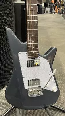 ERNIE BALL MUSIC MAN - ALBERT LEE HH 2