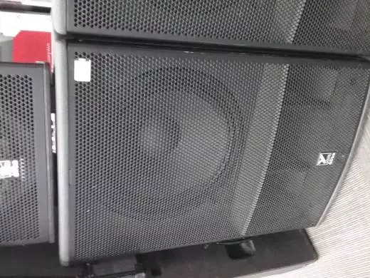 Yorkville Sound - ES18P