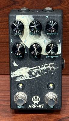 Walrus Audio ARP-87 Multi-Function Delay | Long & McQuade