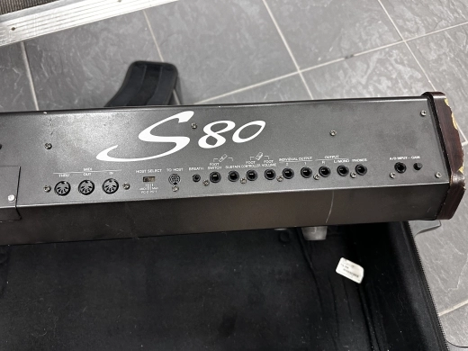 YAMAHA S80 3