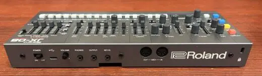 Roland - JX-08 2