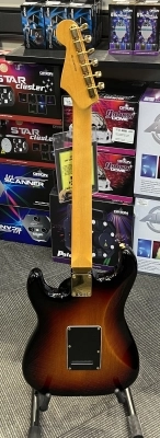 Fender - SRV STRATOCASTER 4