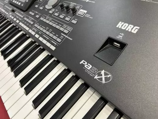 Korg - PA3X-76 2