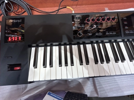 Roland - FA-08 2