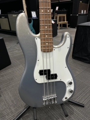 Gear Hunter | FENDER PLAYER P BASS SILVER