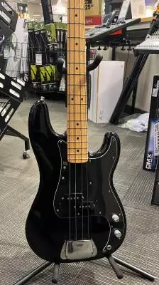 FENDER AMERICAN STANDARD P BASS 2