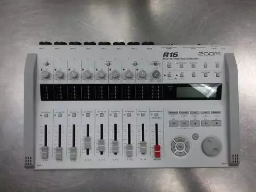 Zoom - R16 2