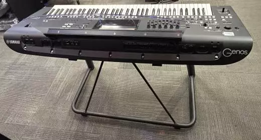 Yamaha - GENOS with stand! 2