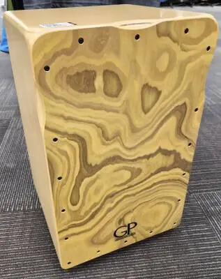 GP Deluxe Cajon w/ Carrying Bag 2