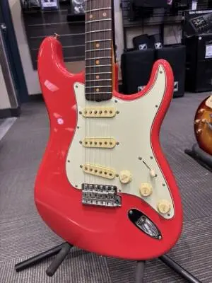 Fender - 011-0250-840 2