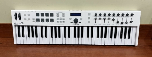 Arturia - KEYLAB ESSENTIAL 61 2