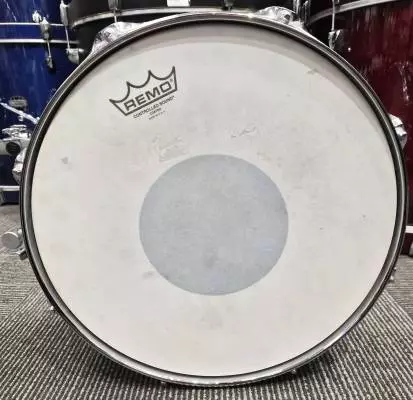 Yamaha YD 14x5 Snare Drum w/Case 2