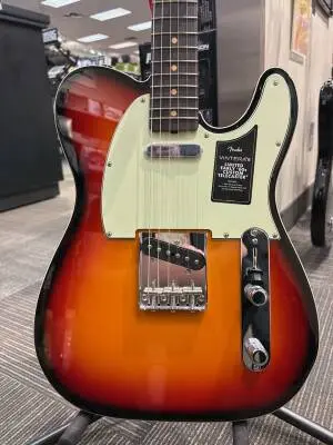 Fender Limited Edition Vintera III Early '60s Telecaster Custom 2