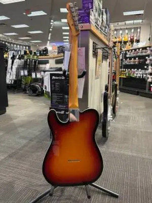 Fender Limited Edition Vintera III Early '60s Telecaster Custom 2