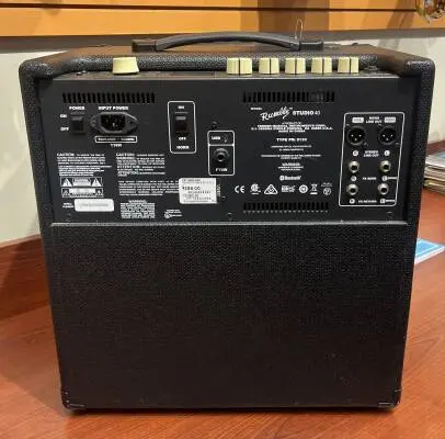 Fender - RUMBLE STUDIO 40 2