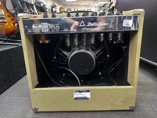 PEAVEY DELTA BLUES 1X15 2