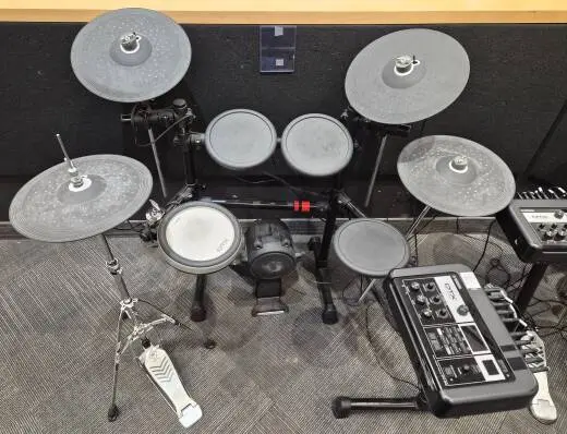 Yamaha 5Piece DTX6 Kit W/ XP80 & RHH135