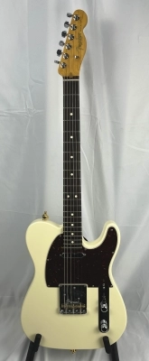 FENDER AMERICAN PROFESSIONAL II TELECASTER 2