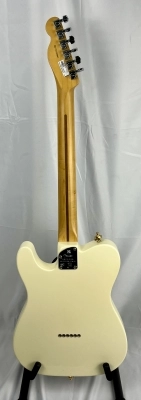 FENDER AMERICAN PROFESSIONAL II TELECASTER 4