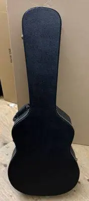 USED YCC-6H CLASSICAL GUITAR CASE