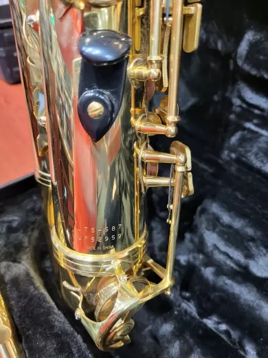 Budget Tenor Saxophone (JUP587) 2