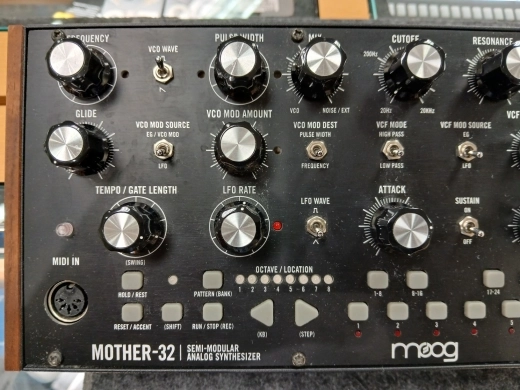 Moog - MOTHER-32 2