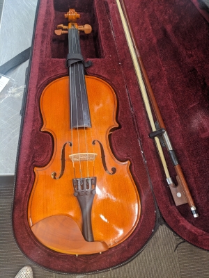 1/2 size student violin