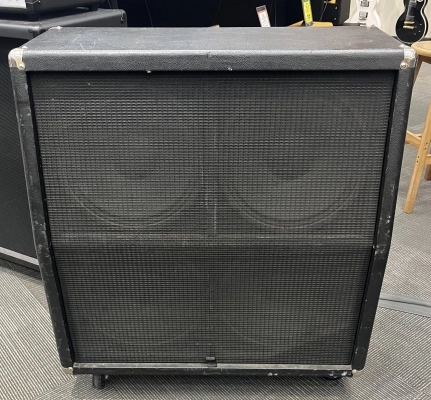 FENDER FM412 GUITAR CAB