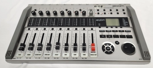 Zoom - R24 2