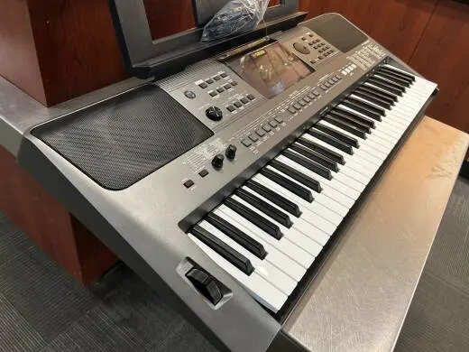 Yamaha - PSRI500 2