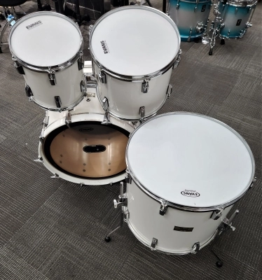 Pearl World Series 4PC Kit 4