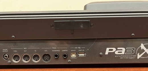 KORG PA3X - 61 Key 6