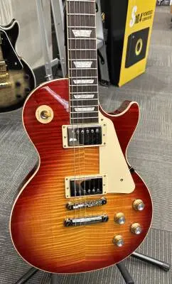 Gibson - Les Paul Standard 60's AAA LIMITED CHERRY BURST 2