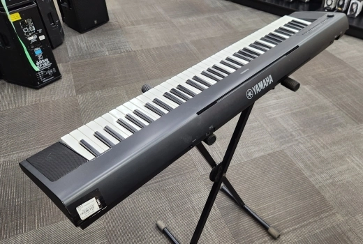 Yamaha - NP32 B 5