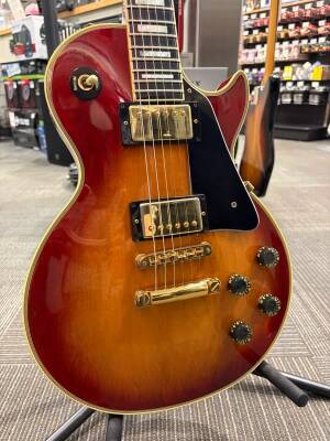 1982 Gibson Les Paul Custom Cherry Sunburst 2