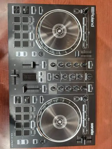 Roland - DJ-202