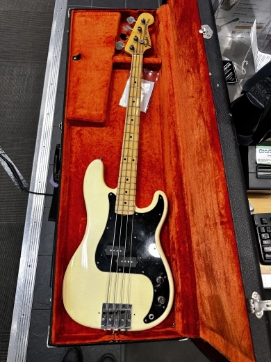 1972 FENDER PRECISION BASS OWT