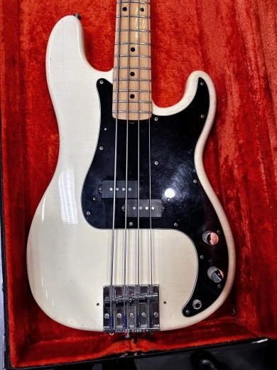 1972 FENDER PRECISION BASS OWT 2
