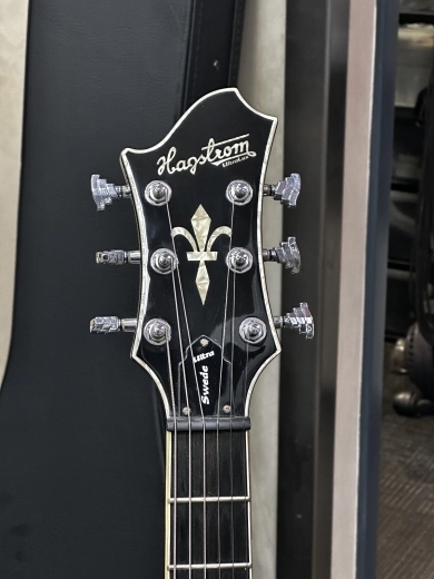 HAGSTROM ULTRA SWEDE - BLACK GLOSS 3