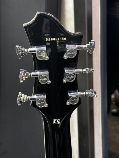 HAGSTROM ULTRA SWEDE - BLACK GLOSS 6