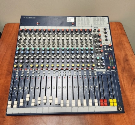 Soundcraft - FX16II