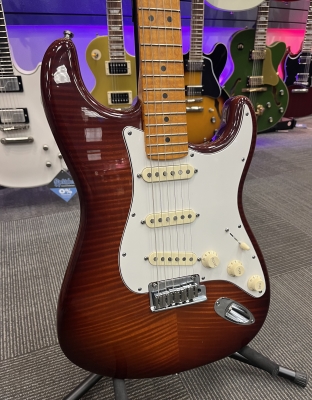 FENDER USA CustomShop Custom Deluxeストラト Fender Custom Deluxe Stratocaster review | MusicRadar