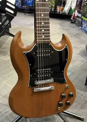 Gibson - SG TRIBUTE NATURAL WALNUT 2