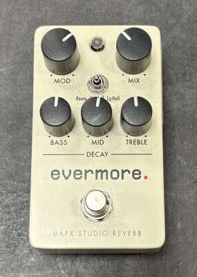 Universal Audio UAFX Evermore Studio Reverb Pedal